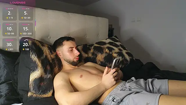 Онлайн чат XXX RyanStorm_