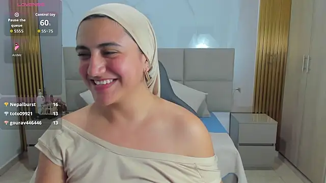 Aziz_daud Show in webcam