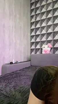 Elizabeth_Tay: онлайн-секс-чат