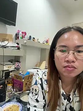 Ponthipのウェブカメラショー