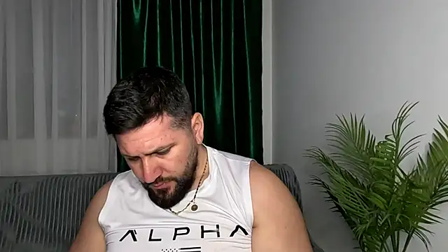 دردشة Gold_Alpha_Boy الجنسية المباشرة