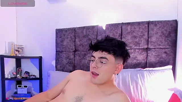 Chat XXX Live nolan_twink1