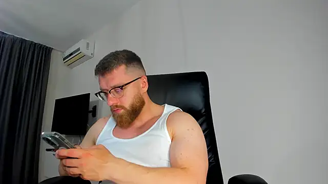 XXX chat uživo modela Findom_guy