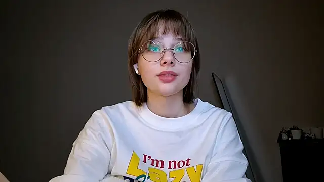 ExitedTrothのライブXXXチャット