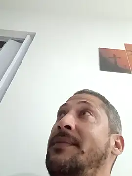 Arrombador20's Live XXX Chat