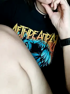 Aashikalaa Adlı Modelin Canlı XXX Sohbeti