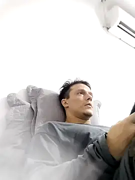 Show de RAFAELQUINTEROSCAVALHEI na webcam