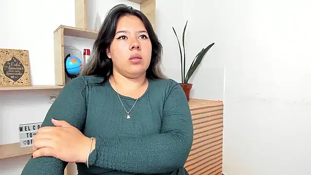 LinaBrowm – Naživo XXX chat