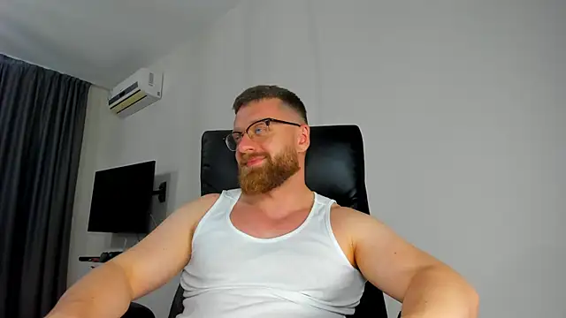 Findom_guy Show in webcam