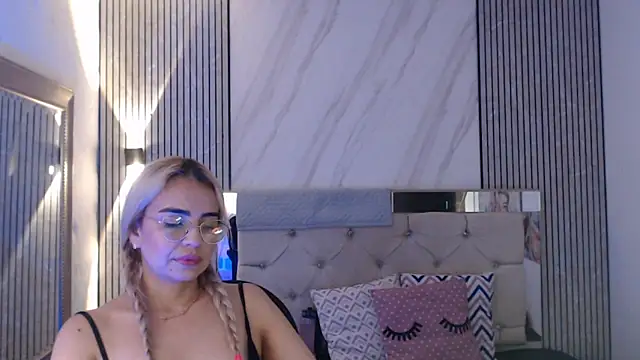 Онлайн чат XXX ashley__tylor