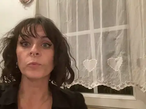 Monicaro-09 在線直播表演