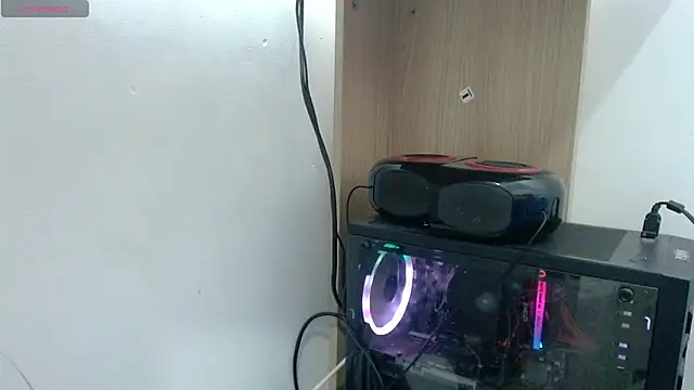 INDIAN_HORNY1 Chat XXX in diretta