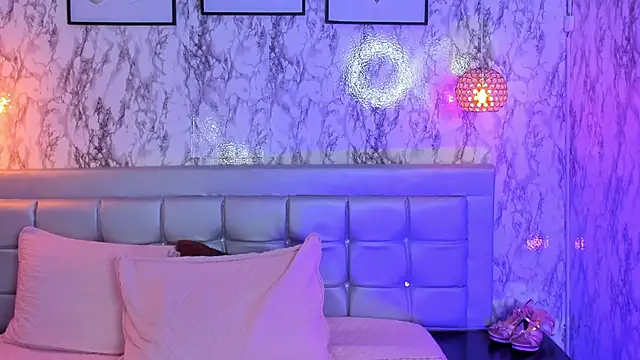 Chat +18 de MELODYY_SWEET ao vivo