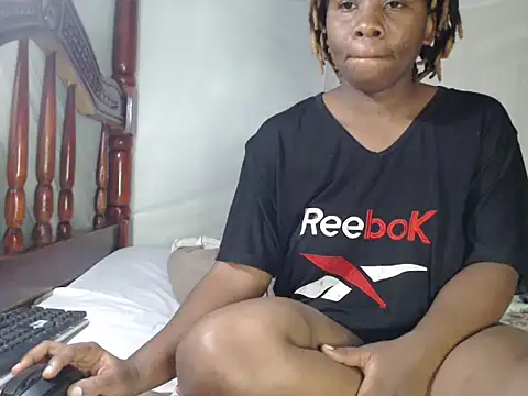 Queentesi's Live XXX Chat