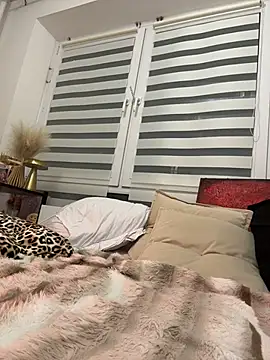 Chat +18 de Stellar_Hush ao vivo