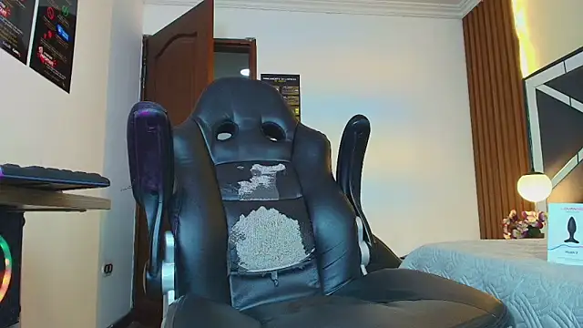 Kittie_Vixen – Kamerová šou