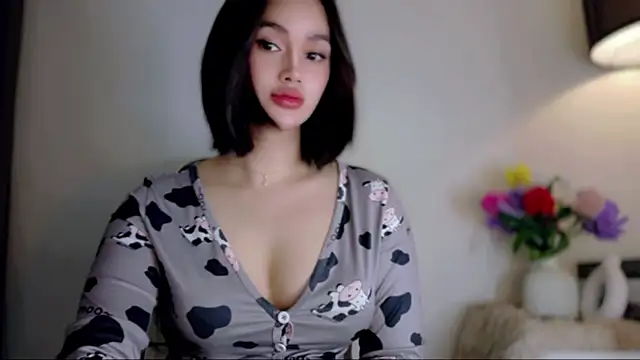 Anna_HollyDoll Chat XXX in diretta