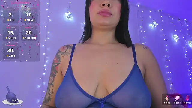 XXX chat uživo modela roseliam25