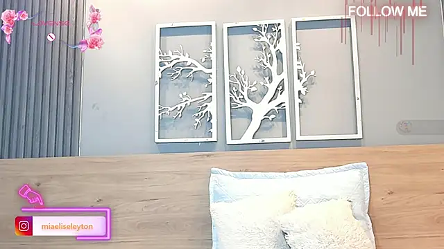 Elise-Leyton Chat XXX in diretta