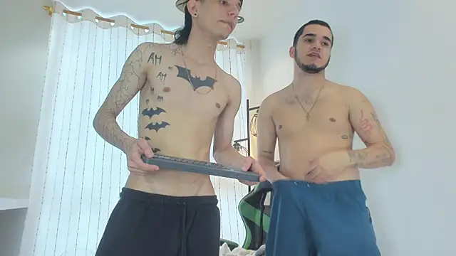 TheBatMansion Pertunjukan Webcam