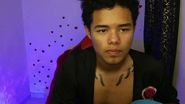 Pokazy przed kamerką – kael_fox