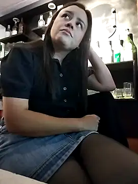 karlagiraldo198 Adlı Modelin Canlı XXX Sohbeti