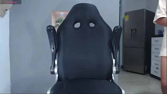 BASTIAN_NICOLAS_ 即時 XXX 聊天