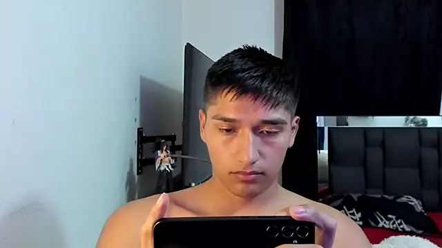 mateo-Esposito: διαδικτυακό σόου στην κάμερα