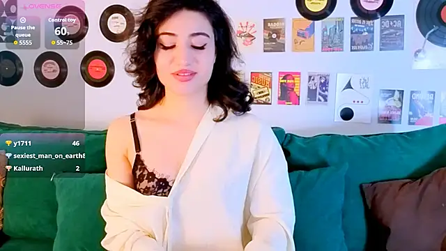 Maya_RogerssのライブXXXチャット