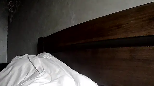 JulianaGold1's Live XXX Chat