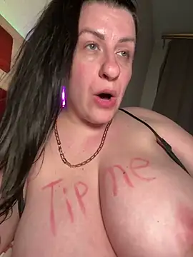 Evelinia: вебкам-шоу