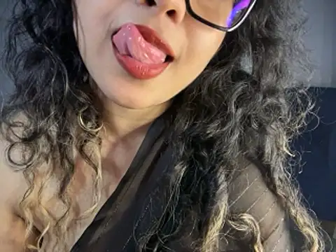 _neesha_414_のライブXXXチャット