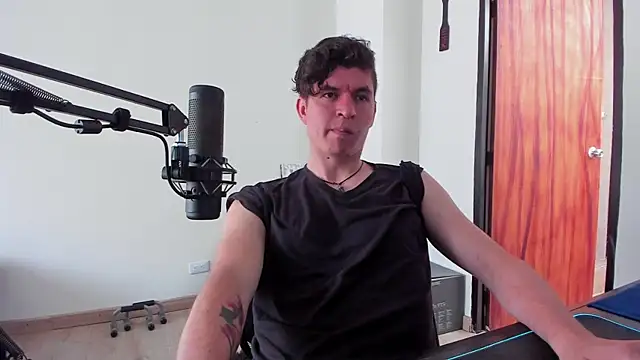 Headhunterdz: απευθείας συνομιλία ΧΧΧ