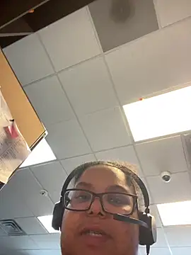 wishuhope4 Adlı Modelin Canlı XXX Sohbeti