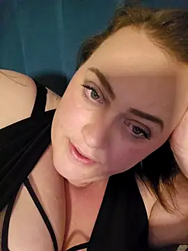 Blondibaby 现场XXX聊天