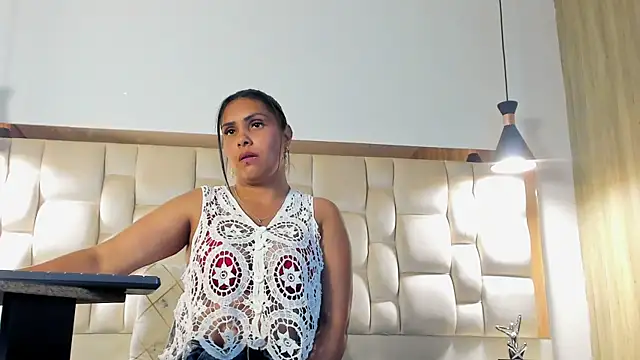 Chat XXX ao vivo de Barbbara_sweett