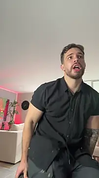 Valenthino_Salvatore's Live XXX Chat