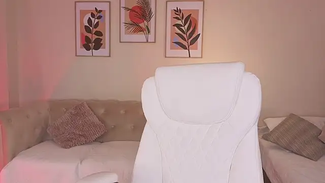 DahianaWalcott 现场XXX聊天