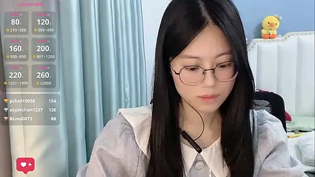 Luna-666 在線直播表演