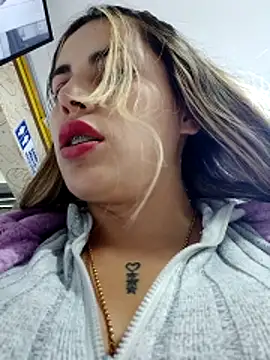 Cata_city1106 Adlı Modelin Canlı XXX Sohbeti