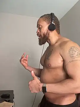 Fathero1time Show in webcam