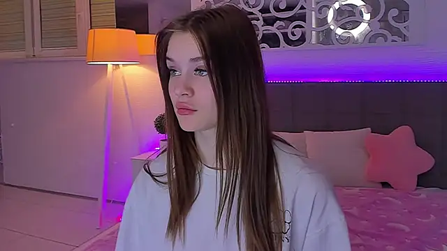 LuisaClover Adlı Modelin Web Kamerası Şovu