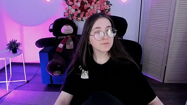 VirtuallVoyant 现场XXX聊天