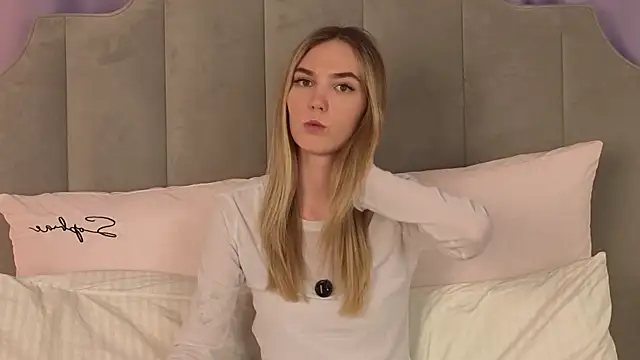 NikkiRyx Chat XXX in diretta