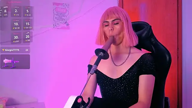 Abby_Queen69: διαδικτυακό σόου στην κάμερα