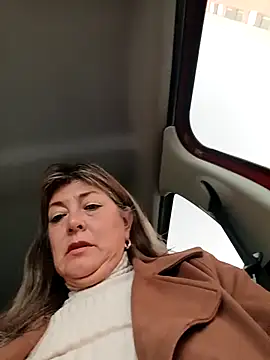 emma_tour Show in webcam