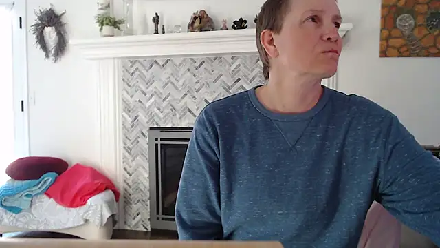 AuroraWillows' Webcam Show