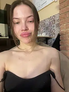 EmmyMills 现场XXX聊天