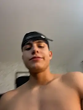 Lander_Cruz Live XXX-chat