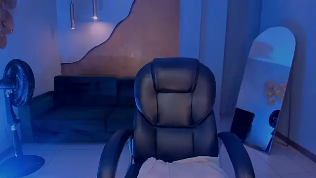 MaddisonLowe's Live XXX Chat